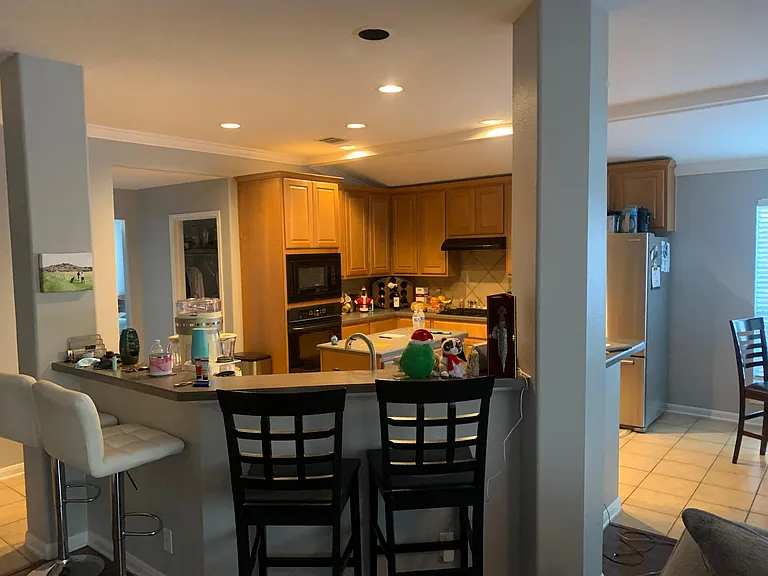 114 Blue Thorn Trl — Photo 9