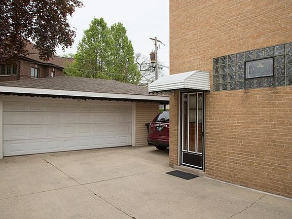Back Entrance/Garage