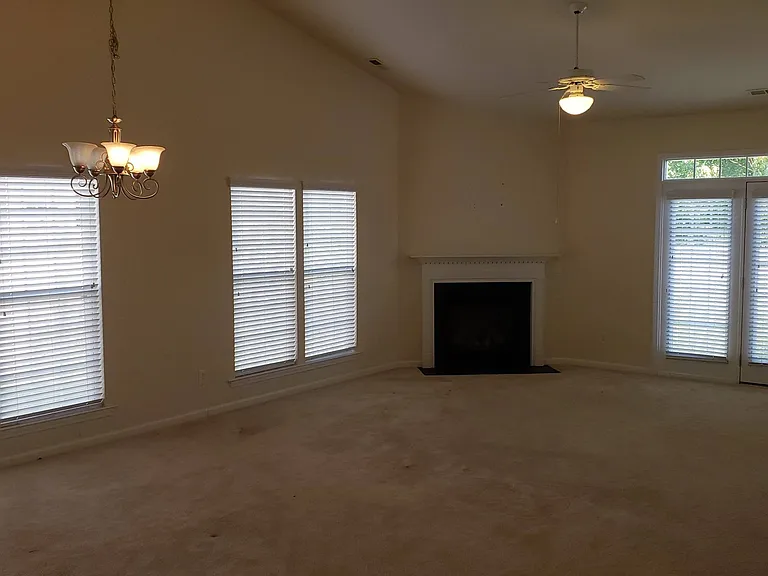 5971 Hollow Wood Ct — Photo 3