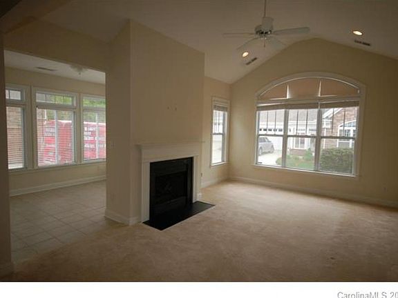 4th image of 10871 Casetta Dr