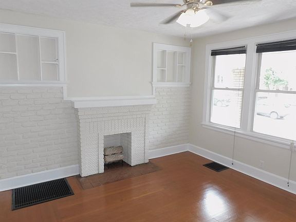 3rd image of 1126 Fairbanks Ave