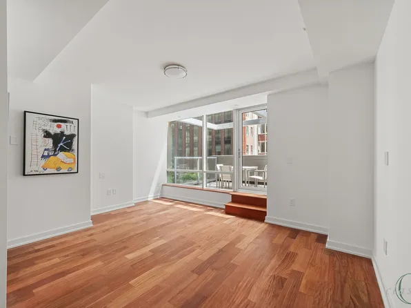 60 East 55th Street image 6 of 7
