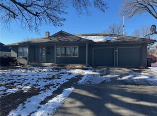 5226 N Flora Ave, Kansas City, MO 64118
