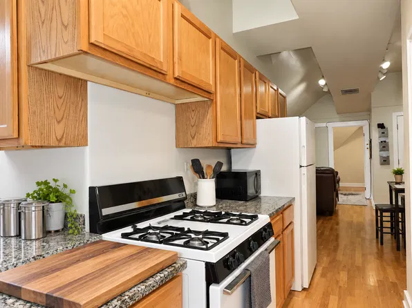 24 Conklin Apts