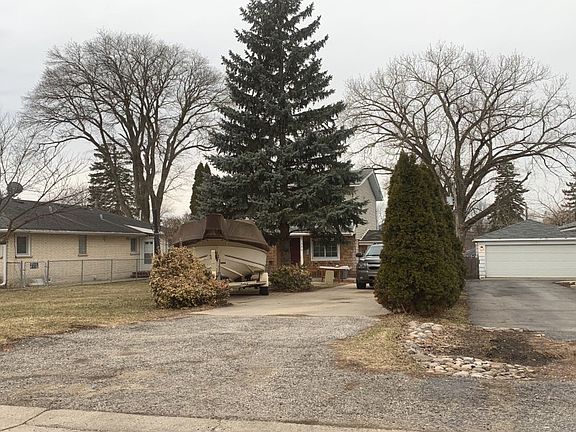2nd image of 336 Catalpa Ave