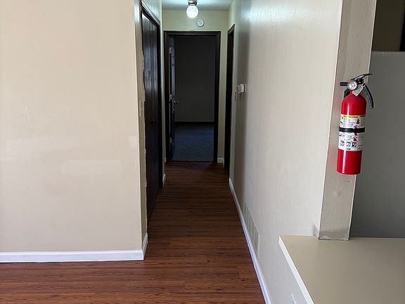 4th image of 511 Columbia Dr APT K