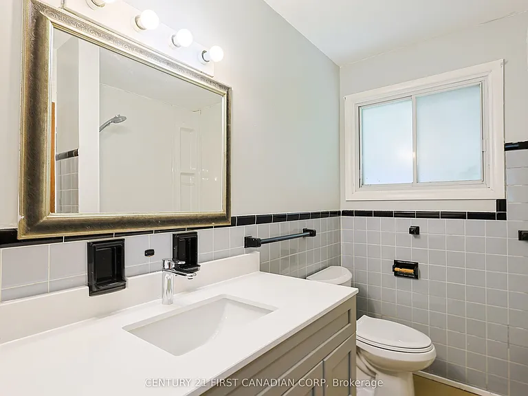 268 Burlington Cres #UPPER — Photo 22