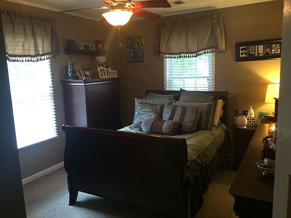 5th image of 207 E Ladiga St