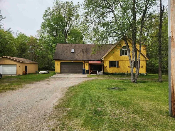 6655 Cedarhurst Dr, Lake, MI 48632