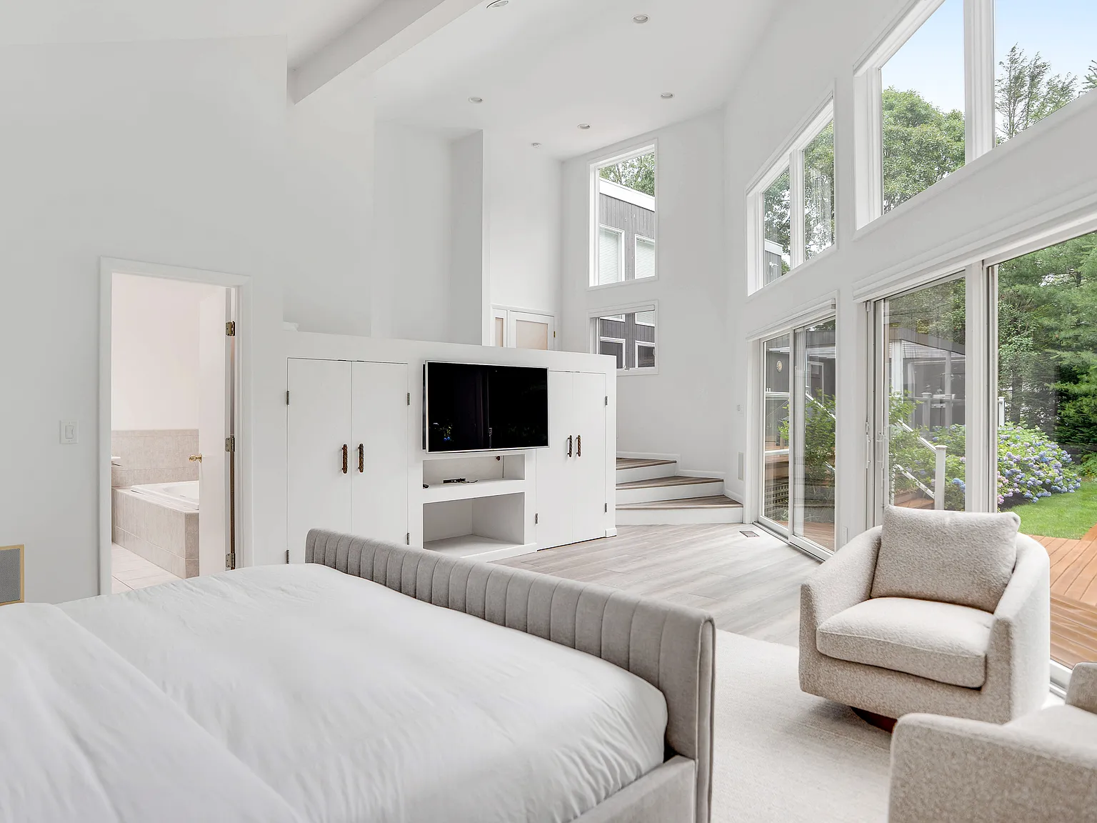Private East Hampton Four Bedroom — Photo 4