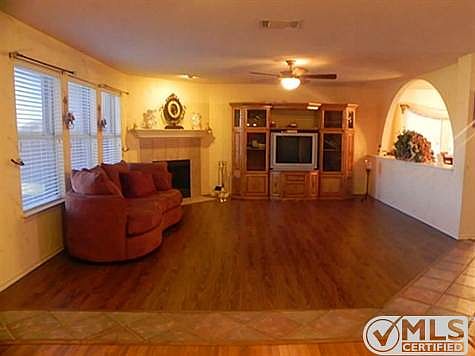 5th image of 3601 Curlew Ct