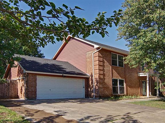 2nd image of 10313 Gray Oak Ln
