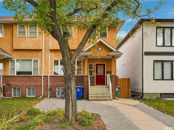 1107 9th Street E, Saskatoon, SK S7H 0N4
