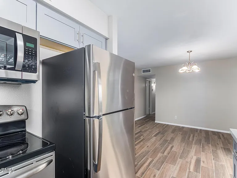 2612 E Lemon St — Photo 12