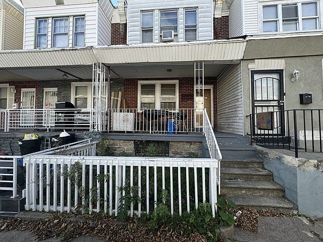 1st image of 418 W Mentor St