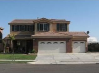 15157 Fox Ridge Dr, Fontana, CA 92336