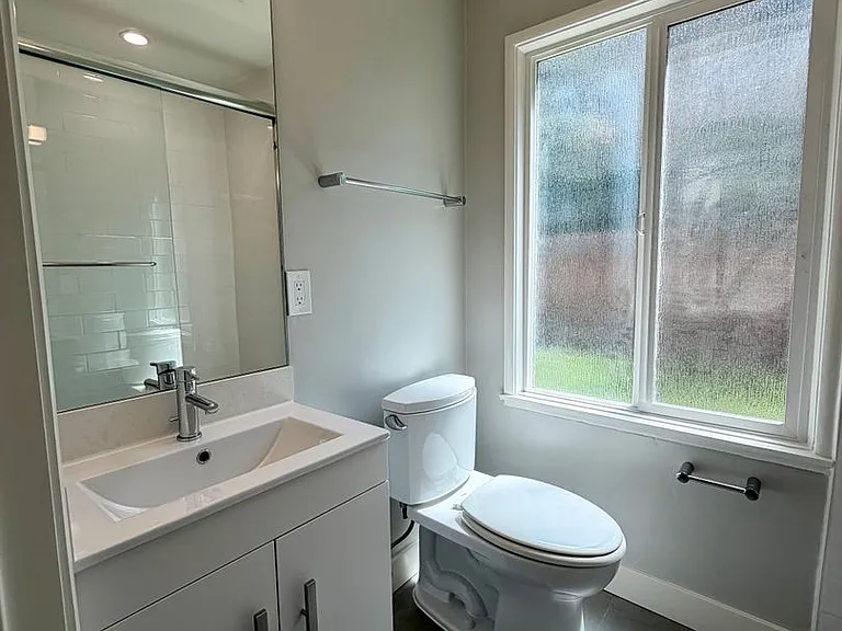 Laurel Oaks Apts — Photo 37