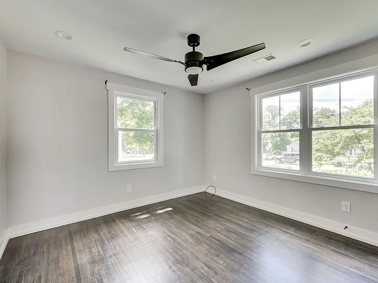 1421 Janie Ave — Photo 24