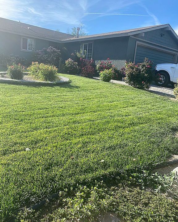 2nd image of 2800 Chavez Dr