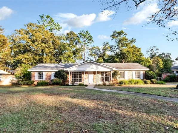 1018 Centerwood Dr, Mobile, AL 36608