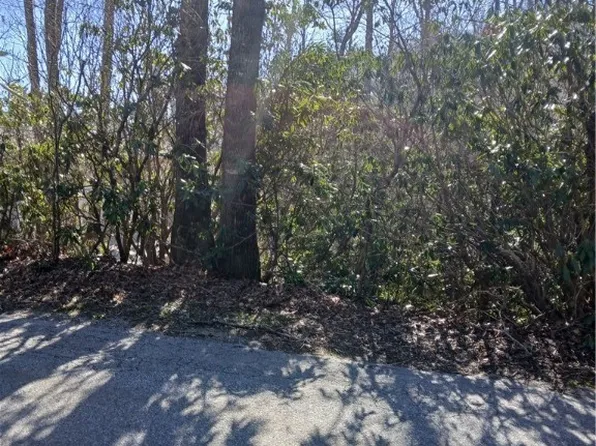 456 Greenbriar Loop, Newland, NC 28657