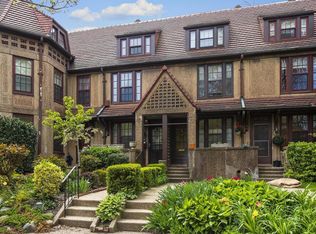 51 Burns St, Forest Hills, NY 11375