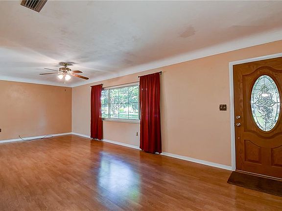 3rd image of 5680 47th Ave N