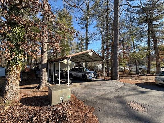 2nd image of 229 Ironwood Dr #116