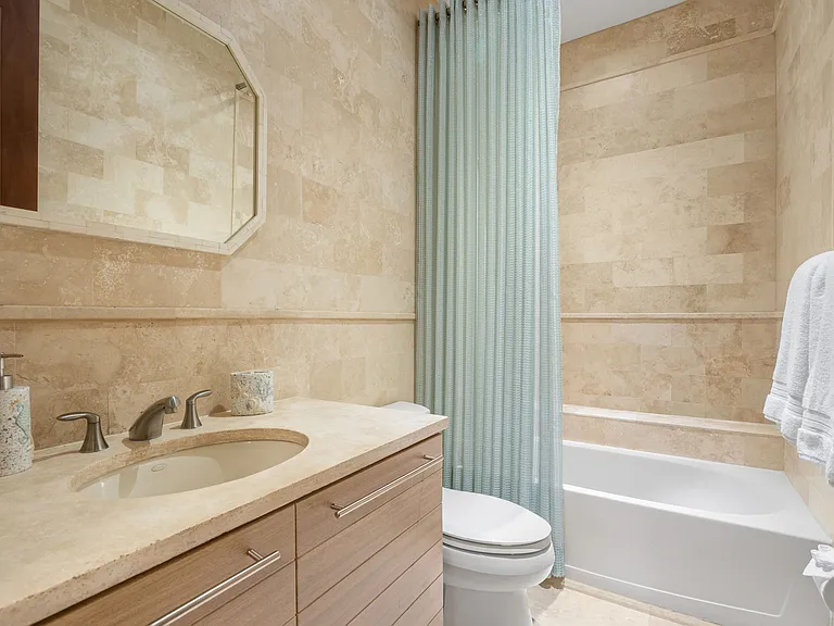 500 Plantation Dr #1-205 — Photo 29