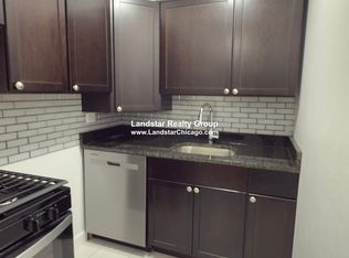 6830 N Sheridan Rd APT 366, Chicago, IL 60626
