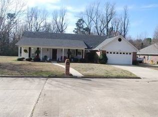 128 Westline Rd, Wake Village, TX 75501