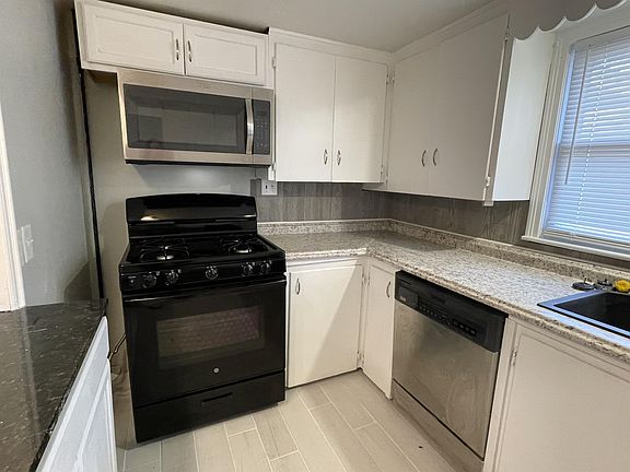 3rd image of 227 S Pittsburg Ave #227