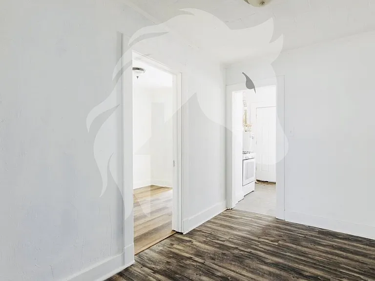 820 S 6th St #4 — Photo 11