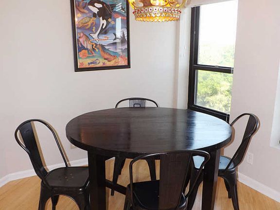 5th image of 8000 Palmetto Dr APT 411-C