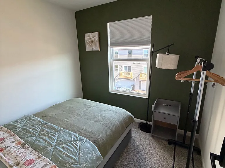 1555 Sequoia Way — Photo 11