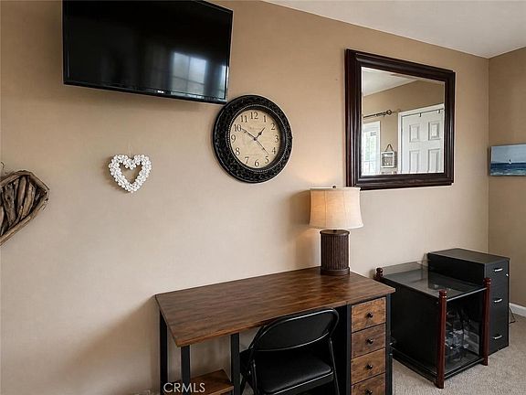 3rd image of 64281 Spyglass Ave Unit 33