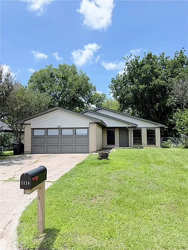 1118 S Dexter Dr Photo 1
