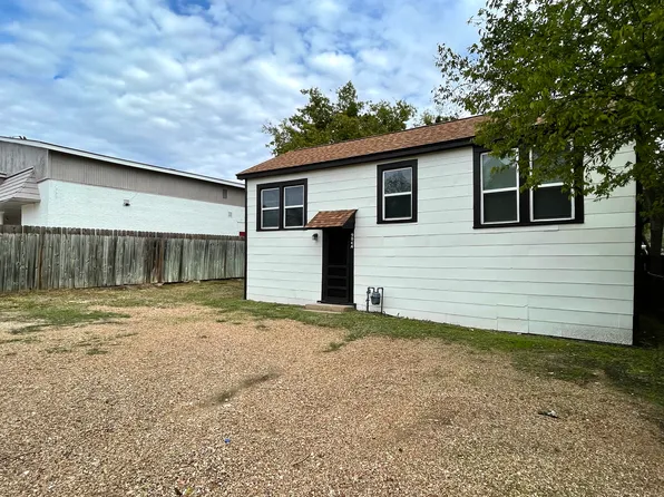 904 E 29th St #A, Bryan, TX 77803
