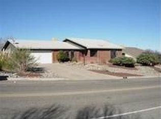 1033 Sandia Vista Ne Rd, Rio Rancho, NM 87144