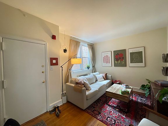4th image of 532 Pine St #534