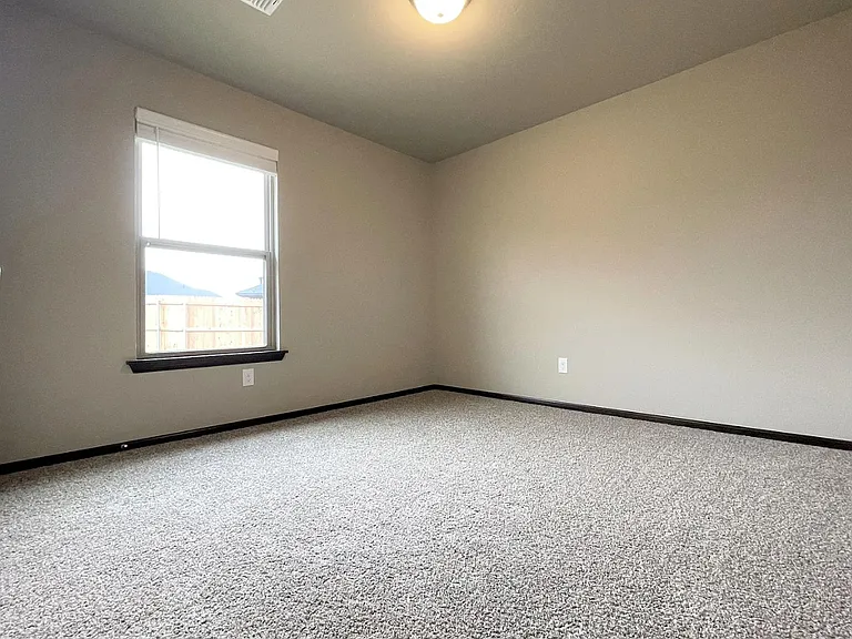 2249 Roca Dr — Photo 19