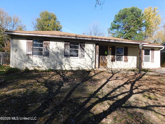 2nd image of 1926 Dorchester Dr