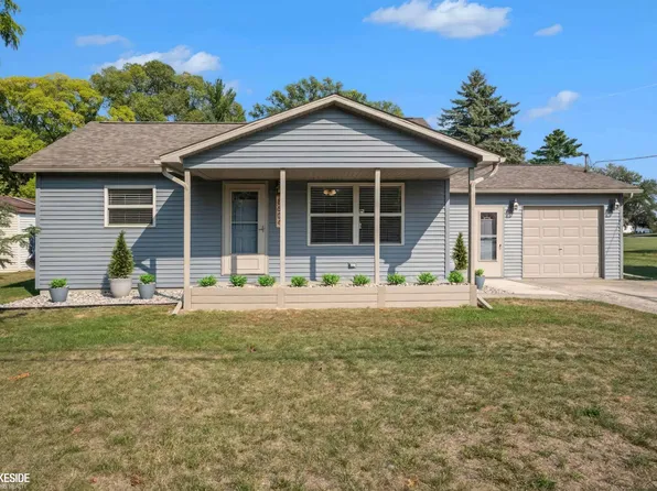 8604 Larned Rd, Port Austin, MI 48467