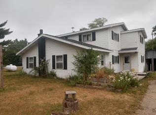 6271 S Mount Hope Rd, Carson City, MI 48811