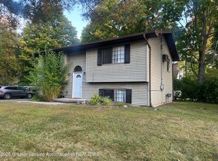 814 Sever Dr, East Lansing, MI 48823