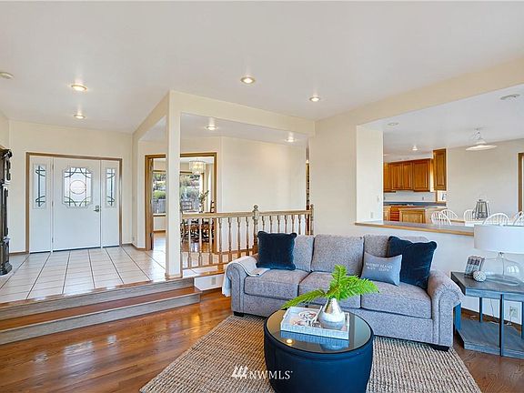 5th image of 1808 Lola Beach Ln