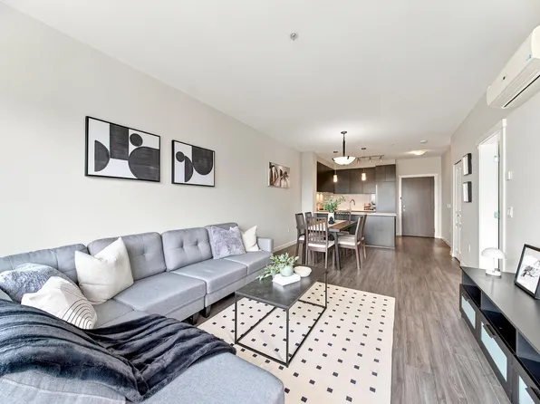 9399 Alexandra Rd #613, Richmond, BC V6X 0L7