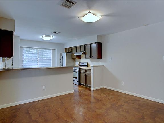 4th image of 12802 Coridan Dr