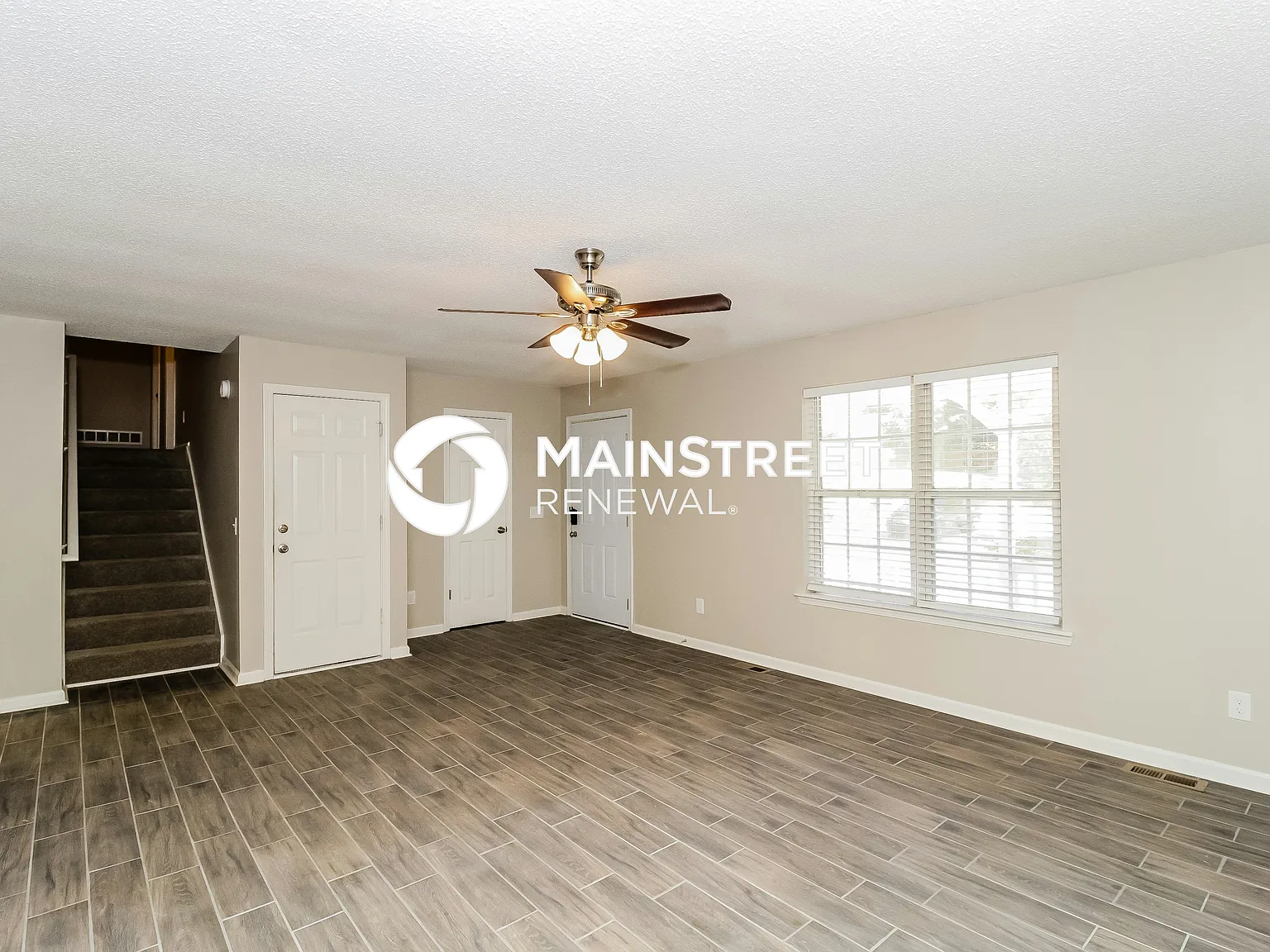 377 Johnstons Dr, — Photo 3