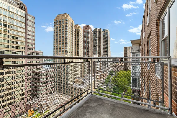 Sold by Corcoran | media 39